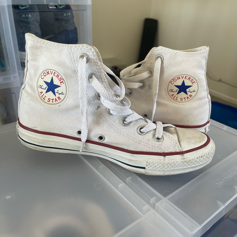 Converse Chuck Taylor Allstar - women’s 7.5